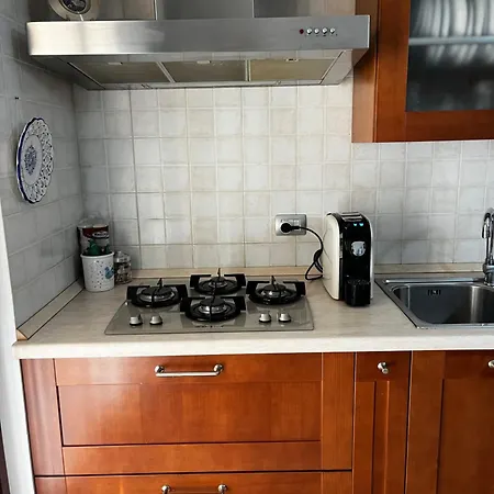 La Casa Di Flora Ad Appartement